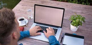 Jak się pisze rozporek?