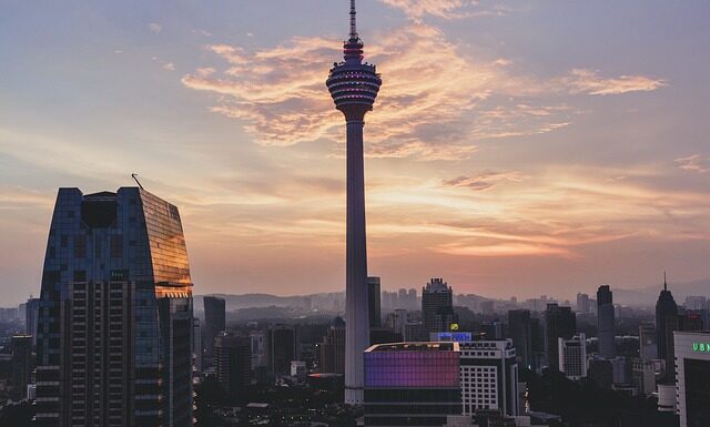 Na co kleić listwy progowe?